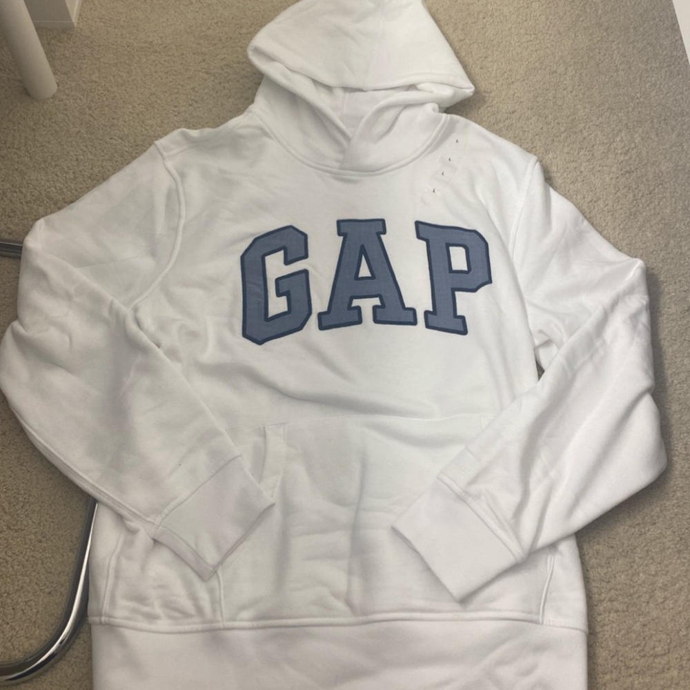 Gap sweatshirt NWT